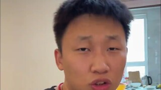 室友夸下海口，疯狂立人设说自己牙口好，结局万万没想到啊！