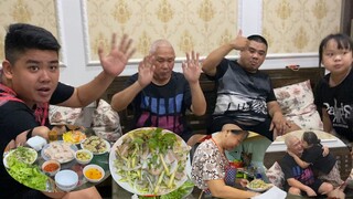 Thịt luộc mắn tôm chua vs nộm tai lợn xoài cùng family