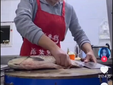 This fish-slaughtering video from China has gone viral on TikTok, racking up over 2 million likes so