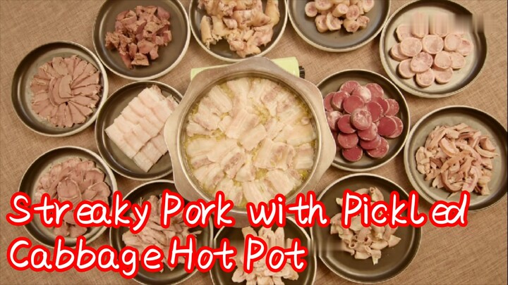 Streaky Pork with Pickled Cabbage Hot Pot