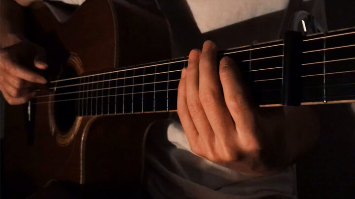 1 phút 23 giây bùng nổ! Đàn guitar trình diễn nhạc chủ đề Avengers