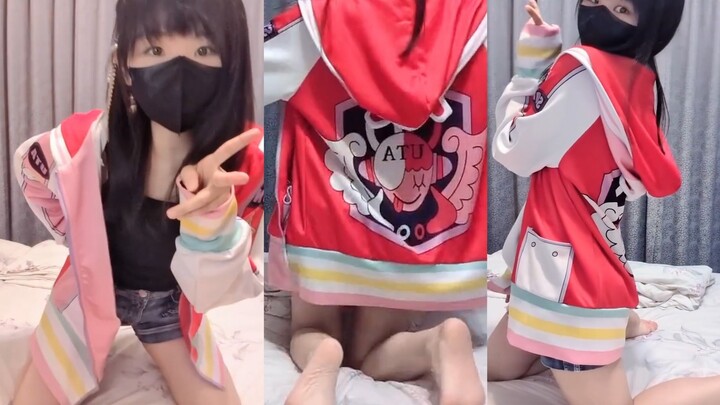 Let me show you the One Piece Uta jacket I bought