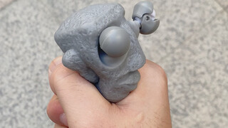 I bought a stress-relieving gadget, but now I'm actually feeling even more stressed...