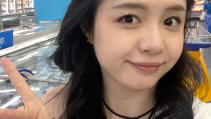 ความแตกต่างระหว่างก่อนและหลังแฟนสาวปลูกผม 6 เดือน