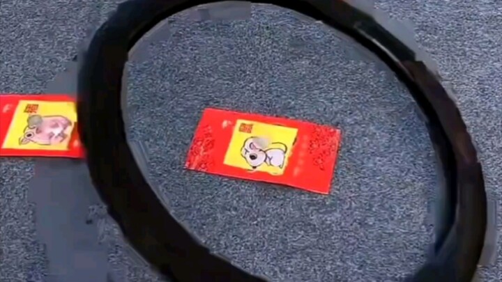 有人各种算概率，有人研究地毯红包，觉得圈中的概率很小很小，那这个大哥是怎么回事？