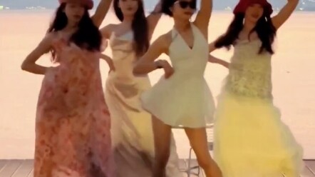 وفقًا لخطة الطفولة، هكذا ينبغي أن أبدو عندما أكبر.