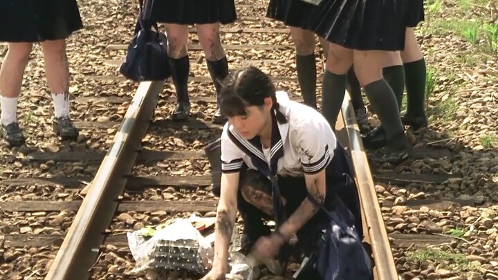 Masa muda itu kan, harusnya ada sesuatu yang kamu cintai, kan?