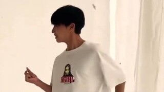 [Maeda Riku] Cool Popping, even though he's wearing slippers