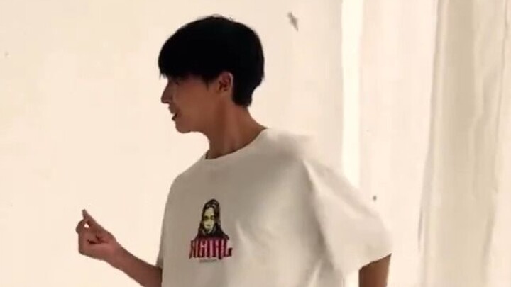 【Maeda Riku】Popping đẹp trai, dù đang đi dép lê