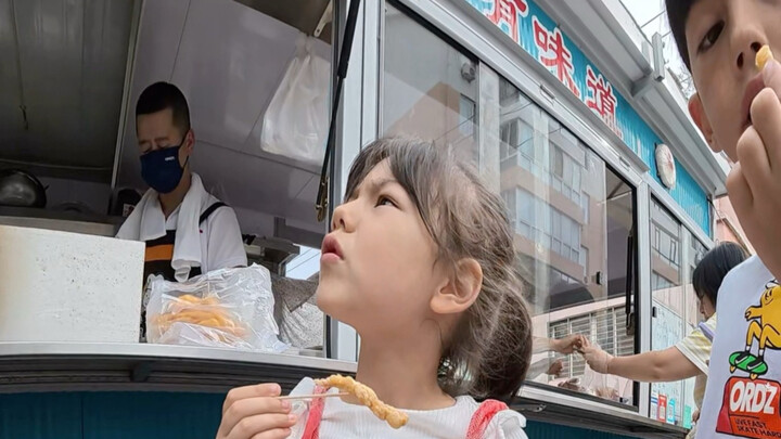I finally understand why Chinese people love street food so much.