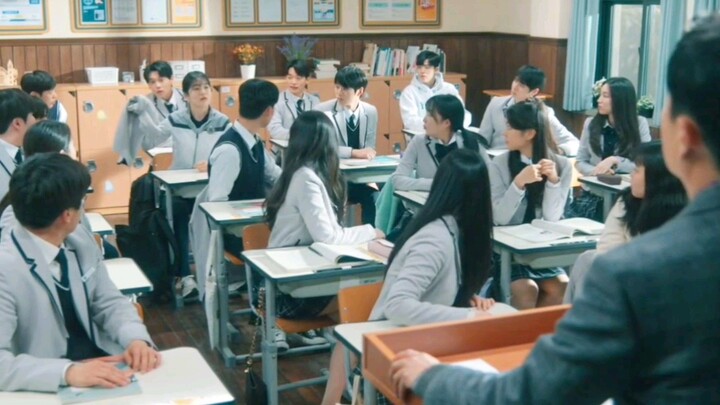 Revenge Of Others || Pindah Sekolah