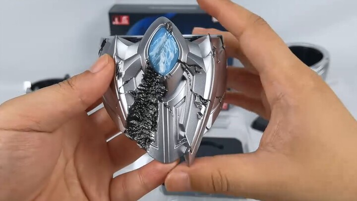 [Review time for leeks] Review of the UR battle-damaged version of the Paraji bracelet. There are fe