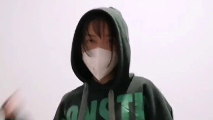 Are you bored? If you are bored, dance! Anti-virus version of "HIP"