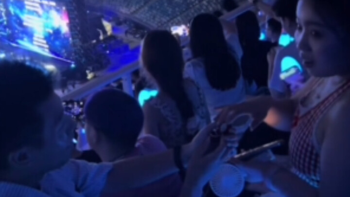 Chúc anh bạn này mãi mãi hạnh phúc 【Chu Kiệt Luân ở Hạ Môn】