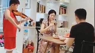 Tình cha, tình mẹ này như núi lở.