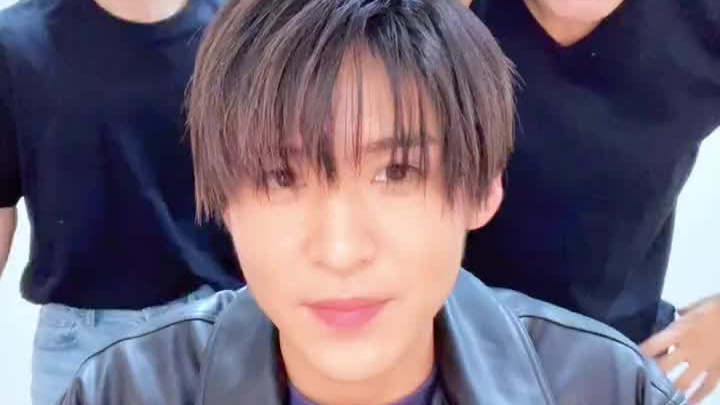 【SnowMan】TikTok update: The black, white, and orange guy