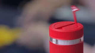 This bottle cap that can remind you to drink water on a schedule is truly amazing!