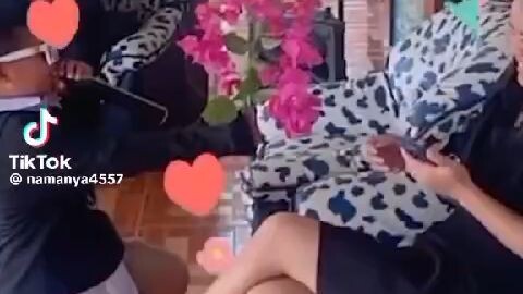 นักเรียนจีบครู