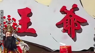 Ternyata pria yang menabrak hingga tewas di kantor pemerintahan itu bertujuan untuk mengadu kepada l