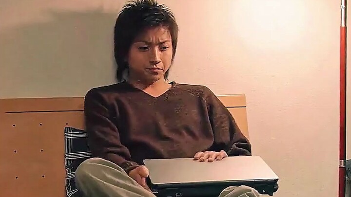 فقط بكتابة اسم الطرف الآخر على دفتر الملاحظات، يمكنك التحكم في حياته وموته عن بعد