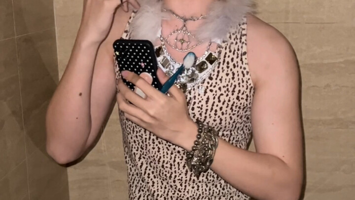 京剧《锁麟囊》数宝