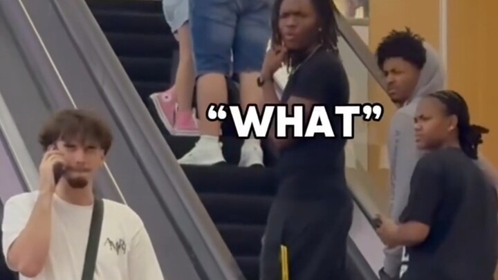 Vẫn là những câu chuyện cười nhảm nhí, tục tĩu, vô duyên.