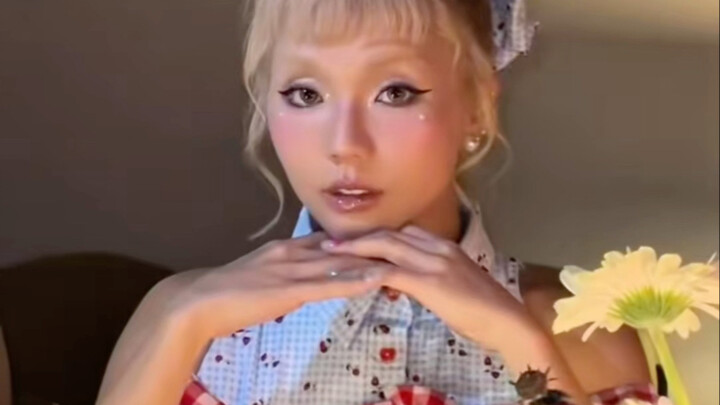 Làm bạn với cô ấy hạnh phúc quá! Cô ấy may đồ đỉnh thật sự, đúng chuẩn gu thẩm mỹ của mình luôn!