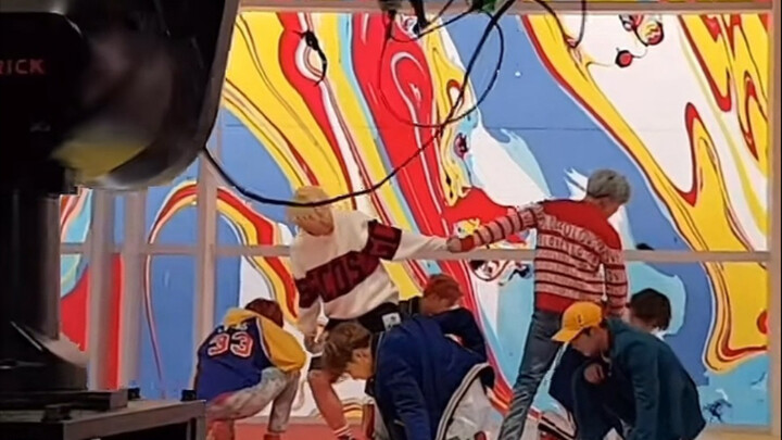 From the staff's perspective on "BTS DNA": So awesome!