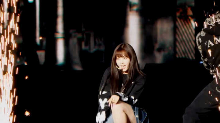 จิเซลล์ใช้เพลงสามเพลงในการทำท่าสควอทหนึ่งครั้ง