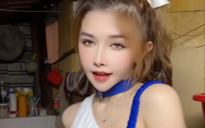 越南下雨啦，没生意，来浅摇一下。