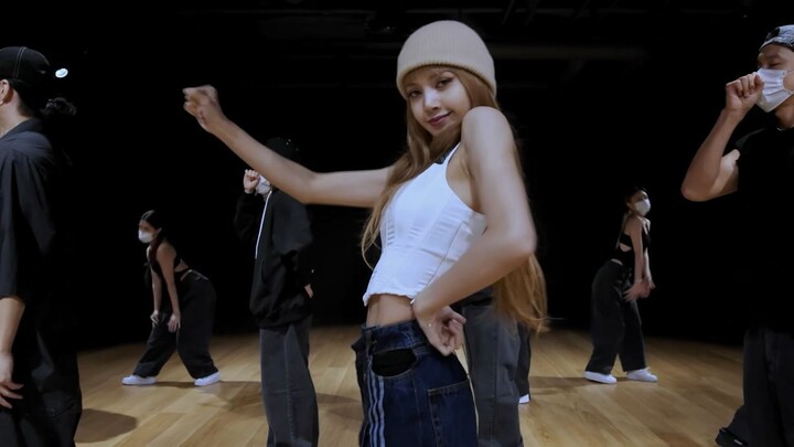 [4K] LISA - เพลง MONEY เวอร์ชันห้องฝึกซ้อม