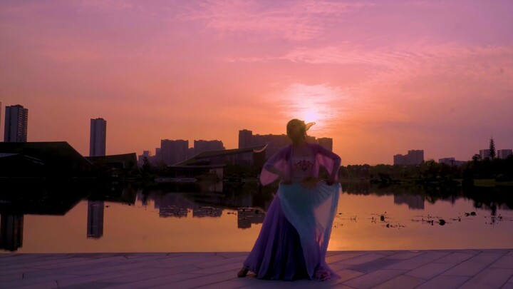 ✿Berubah menjadi gumpalan asap ungu yang mengelilingi hatimu✿Koreografi asli "Ungu", mari kita saksi