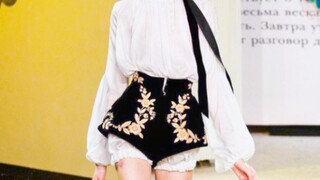 Super sweet ahead!! Who says you can't look so amazing twirling in a short skirt!!!!
