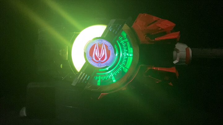 Kamen Rider GEATS cracked fantasy buckle & monster buckle external play