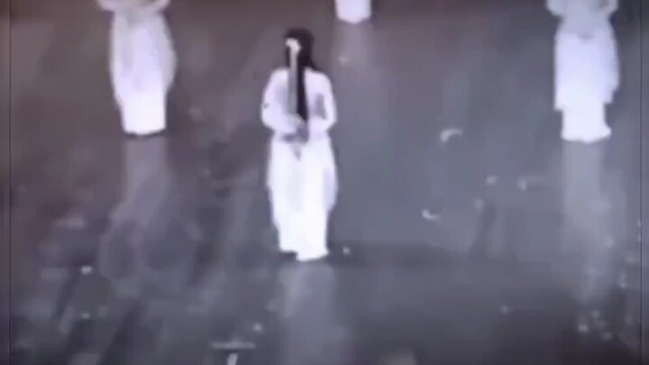 Ju Jingyi's early dance performance at school stunned the entire audience—“She must be the pride of 