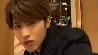 【Cai Xukun】Peringatan kadar gula berlebihan ya!! Cai Xiao Kui yang sudah lama tak terlihat, menari l