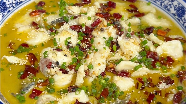 Chỉ vài bước đơn giản là có ngay món cá chua canh vàng thơm ngon, thịt cá mềm mịn, chua dịu, cực kỳ 