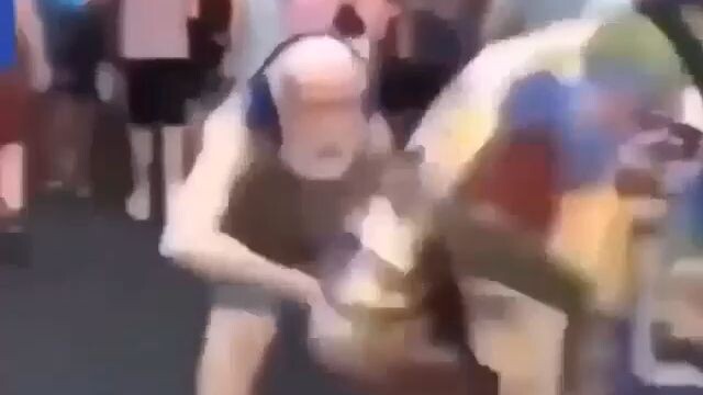 Oldman Vibing