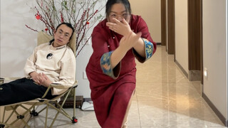 哎呀呀，还得是东方美学呀。我穿着旗袍跳差不多也是这个样的#跳舞#东方美学#旗袍 #古典舞  小窗@ldrrr_