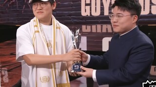 The three-time champion AD awarded UZI the FMVP trophy