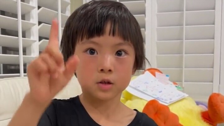 เด็ก 5 ขวบคิดได้เองถึงหลักการคูณเพื่อปลดล็อกไอแพด!