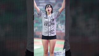 파울볼에 굳어버린 하지원 치어리더 Ha Jiwon Cheerleader #직캠 #프로야구 #fancam