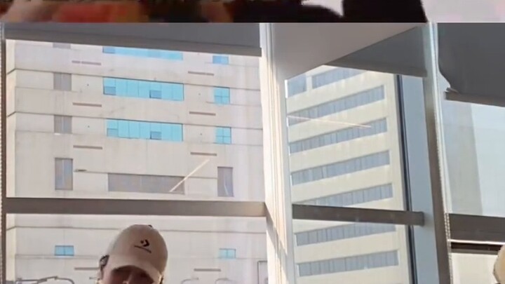 Not Sorry. Li Yongzhi. I am so tired after rehabilitation.