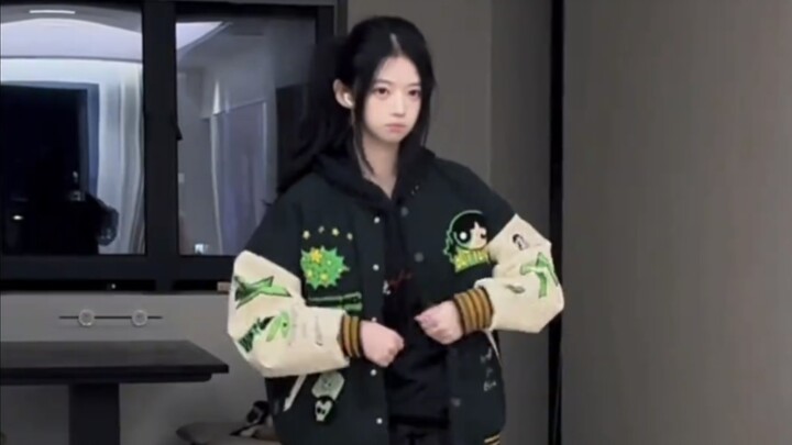 รวมคลิปวิดีโอชาเลนจ์เต้นดังใน TikTok ท่า Left Right Go คุณชอบใครมากที่สุด