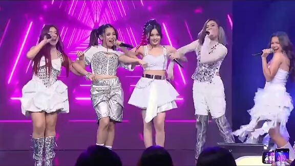 This is our time By Yumi   Ang galing talaga ni zephanie