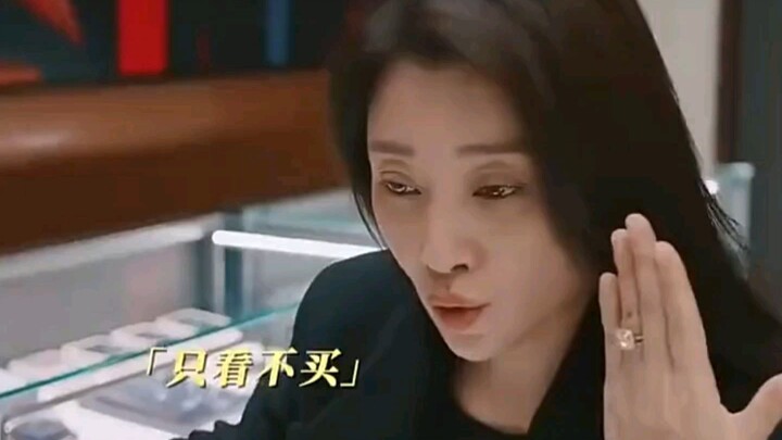 The couple went out early and came back late, thinking they were at work, but in fact they were alre