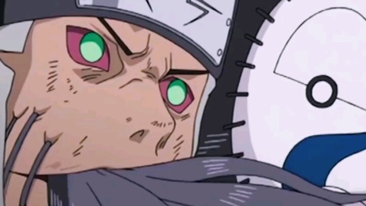 Mengapa organisasi Akatsuki tidak bertarung dalam kelompok? Bukannya mereka tidak bertarung, tapi me
