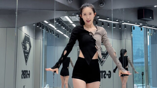 【Những Cô Gái Yêu Nhau】Bạn đã bao giờ thấy một cô gái yêu đương bị gấp ba lần chưa? 【Cá Chép】