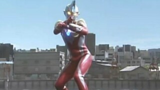 麦克斯：TM的，你们演我！