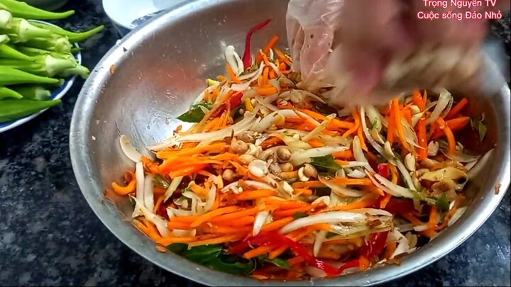 Ẩm Thực Chồng Làm_ Món Gỏi Ốc, Hải Sản Nướng - Bữa Cơm Gia Đình Trên Đảo.